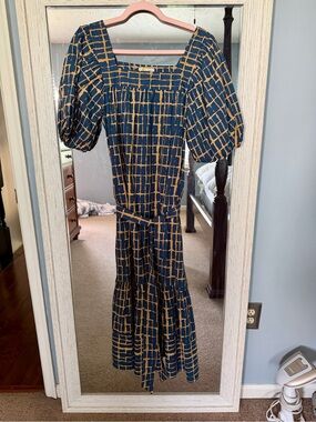 Livro designer - Olivia James Square Neck Puff Sleeve Midi Dress Navy/Mustard